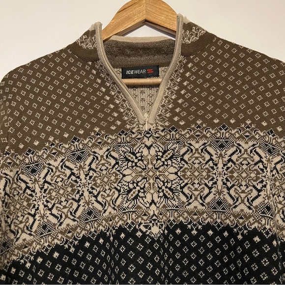 Icewear Black and Brown Patterned Women's Sweater - Picture 2 of 10